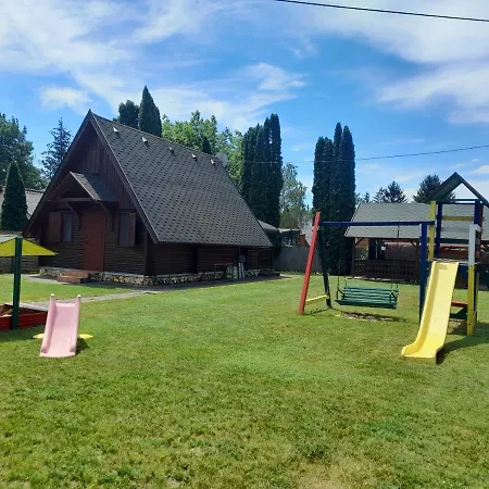 Apartament Ozike Apartmanhazak