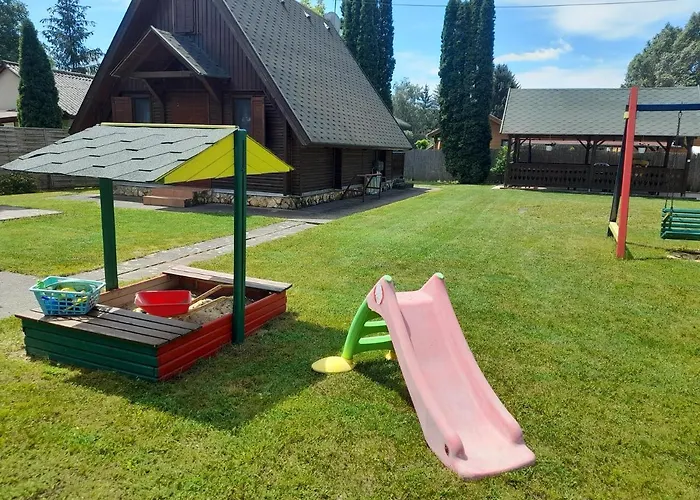 Lägenhet Ozike Apartmanhazak *